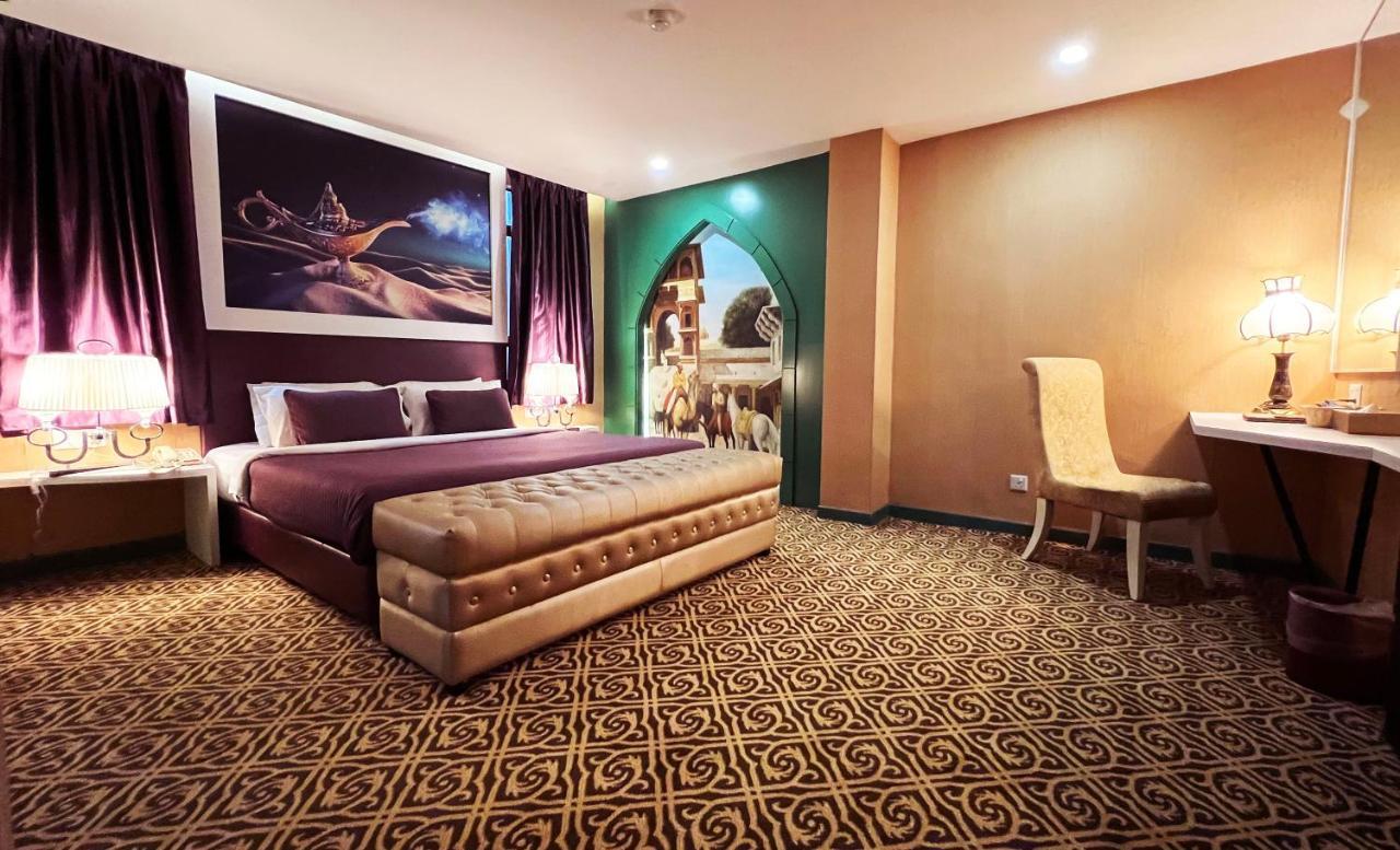 Maison Boutique Theme Hotel Kuala Lumpur By Swing & Pillows Exterior foto
